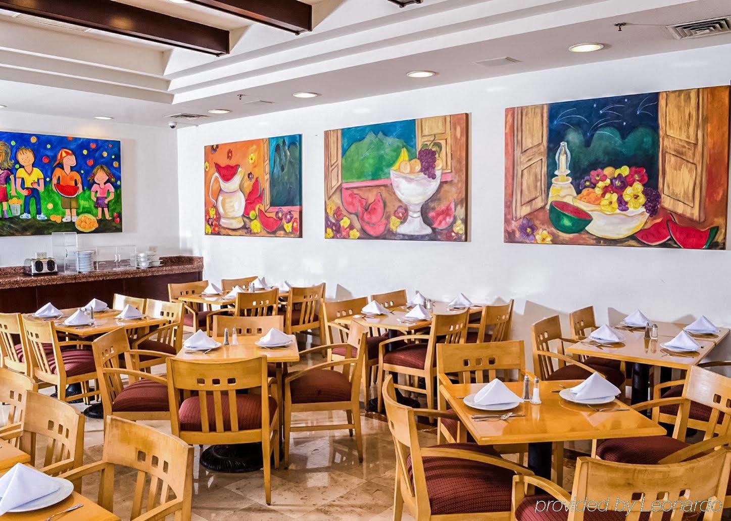 Quality Inn Monterrey La Fe Guadalupe  Εξωτερικό φωτογραφία