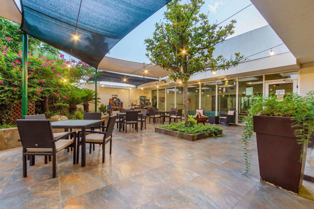 Quality Inn Monterrey La Fe Guadalupe  Εξωτερικό φωτογραφία