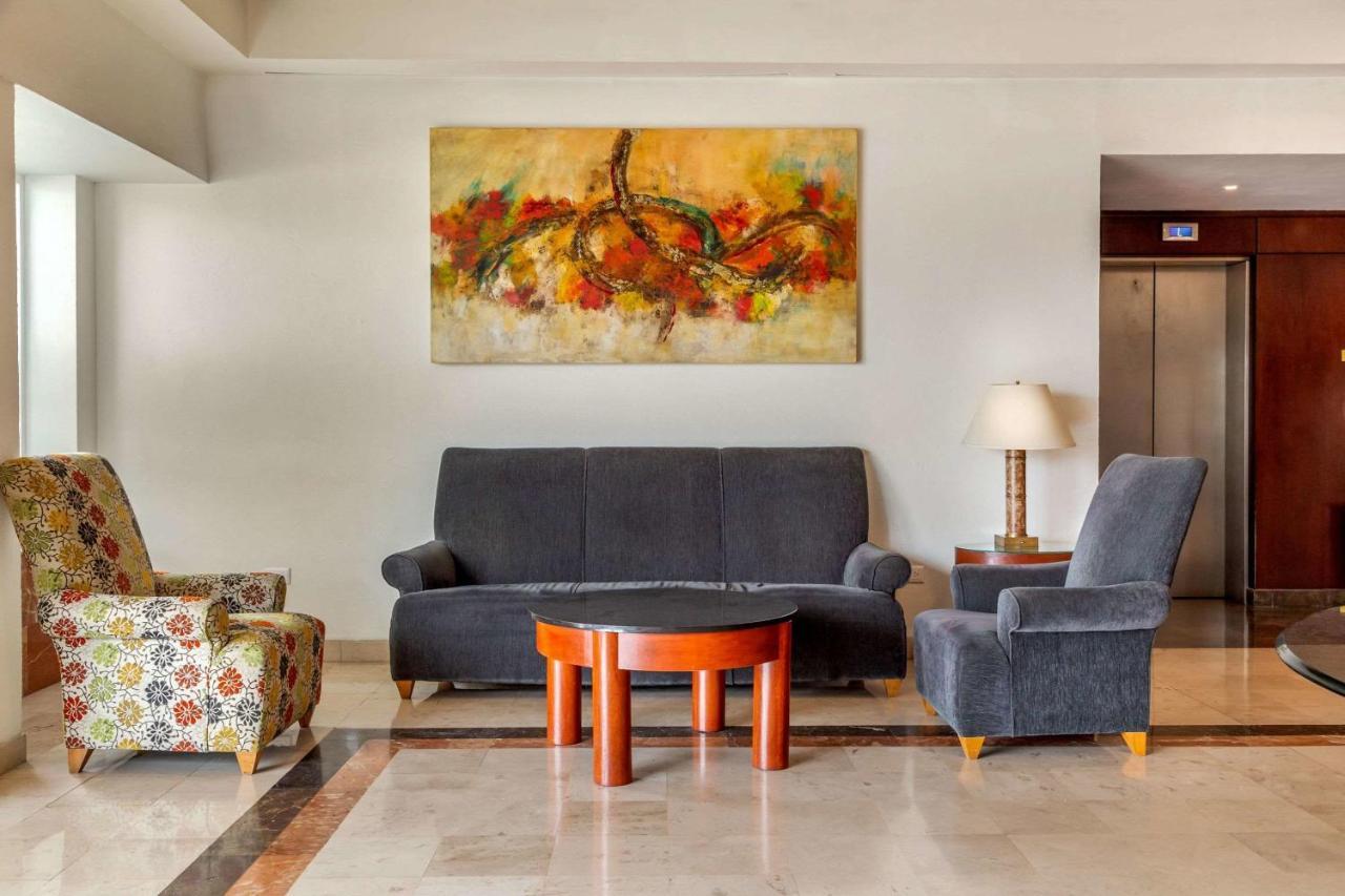 Quality Inn Monterrey La Fe Guadalupe  Εξωτερικό φωτογραφία